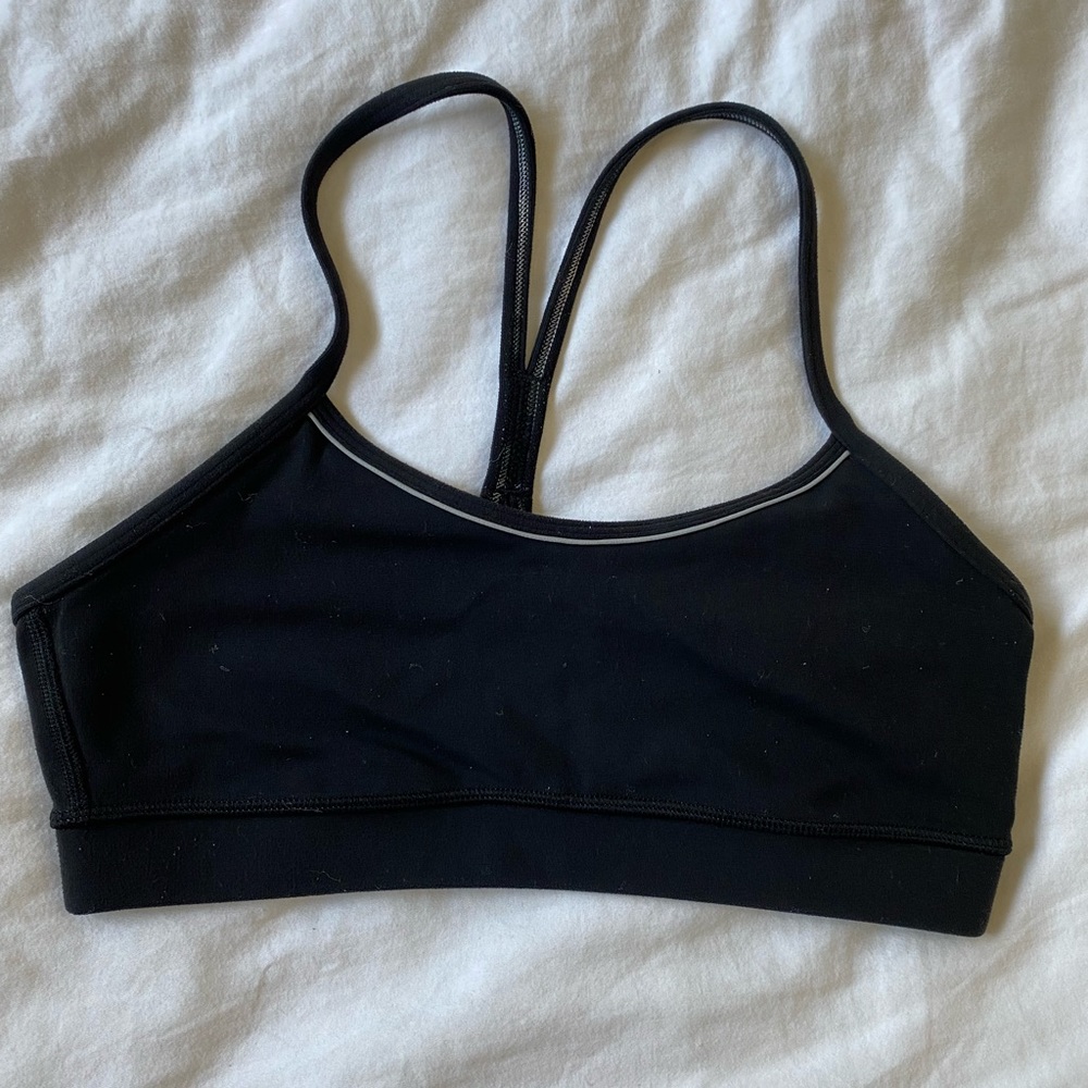 Lululemon Flow Y Sports Bra Size 6